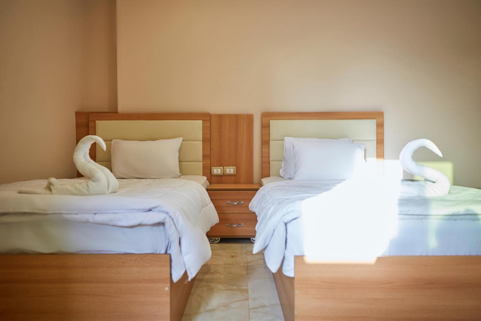 Grand Golden Pyramids View Hotel Kafrat al Jabal Экстерьер фото