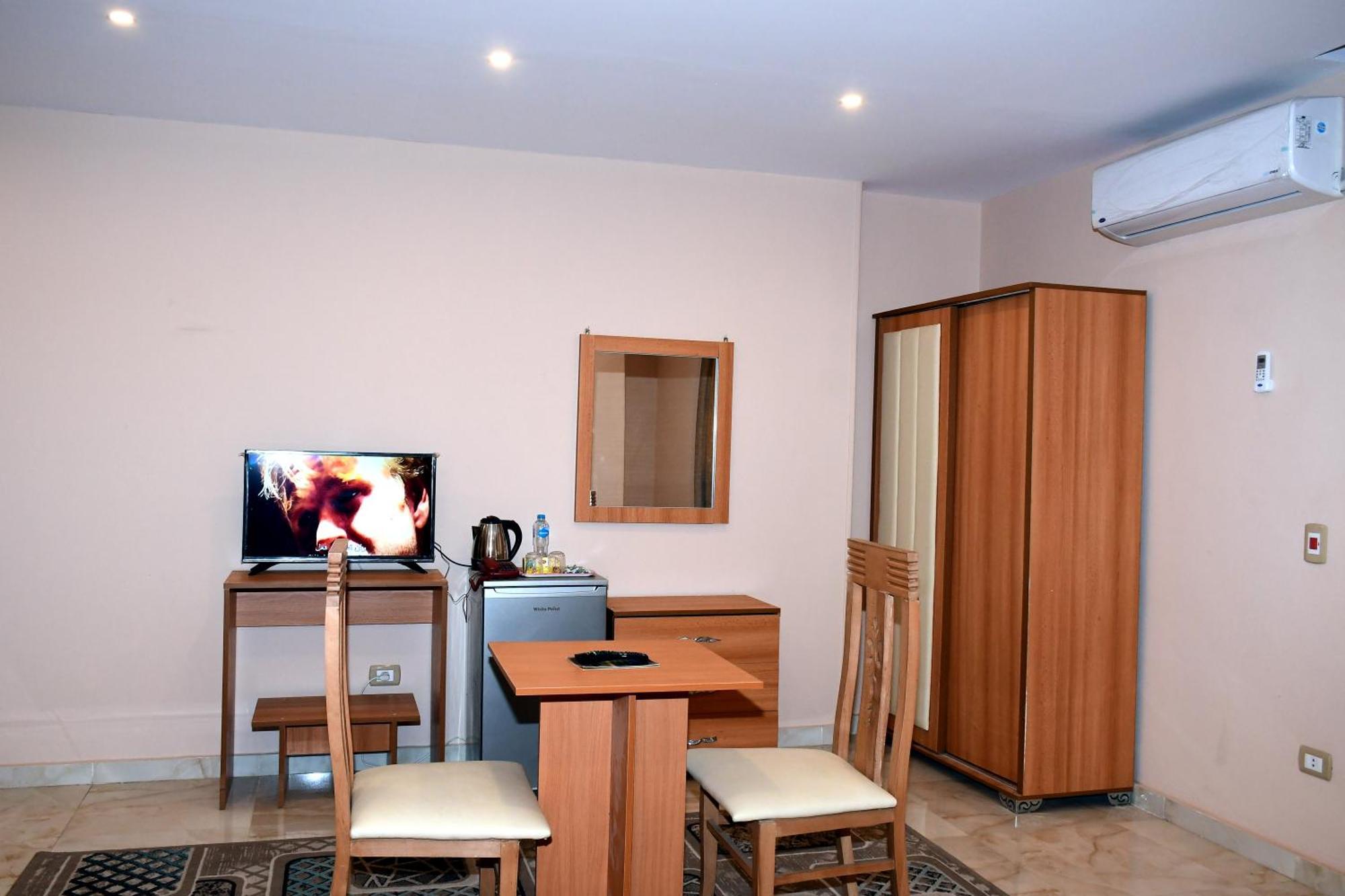 Grand Golden Pyramids View Hotel Kafrat al Jabal Экстерьер фото